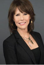 Stephanie Maine Photo